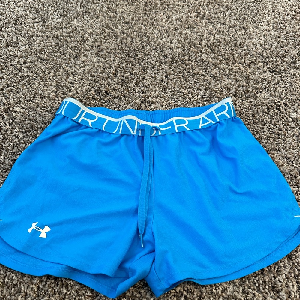 Women’s Small Under Armour Shorts